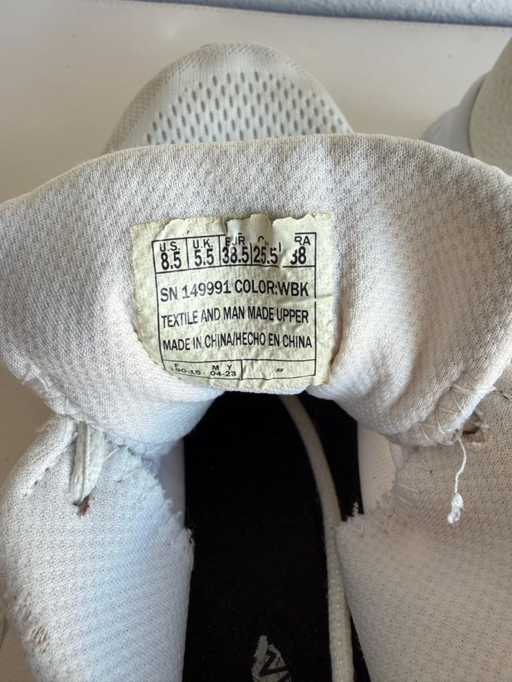 Skechers Skech-Lite White Mesh Running Sneakers‎ Women Size 8.5 Athletic